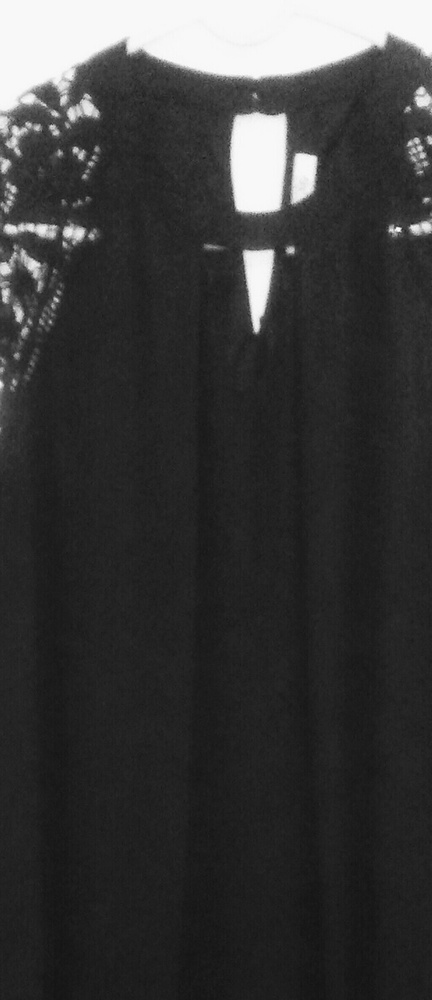 NWOT She + Sky black maxi dress. Size large.